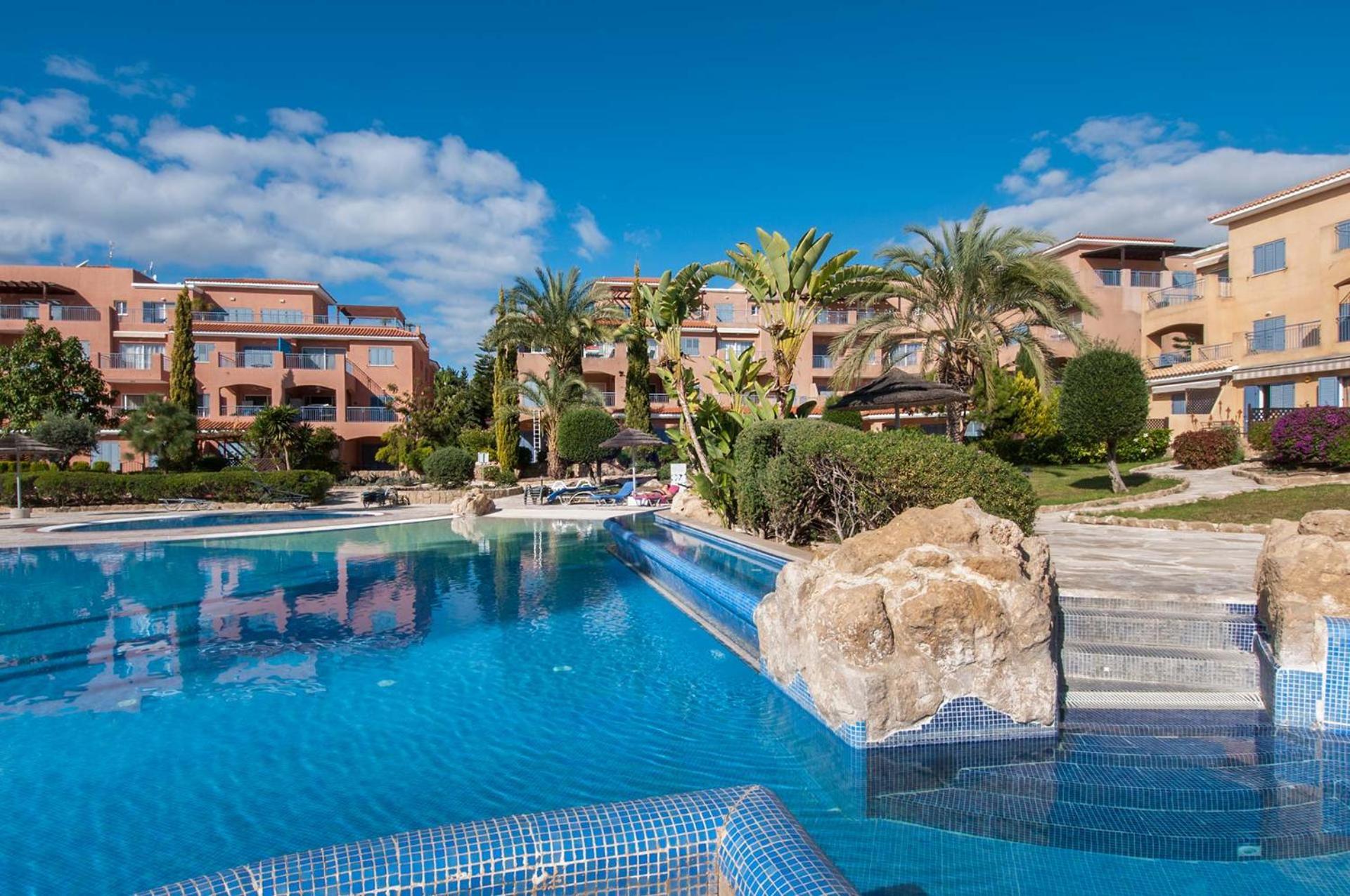 Stylish 1 Bedroom Apartment In Limnaria Gardens Paphos Zimmer foto